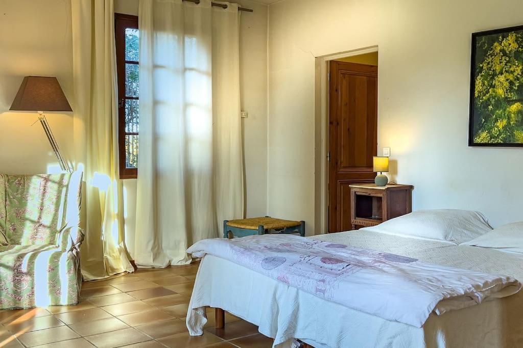 Mas De Charme En Pleine Camargue Villa Saint-Gilles  Ngoại thất bức ảnh